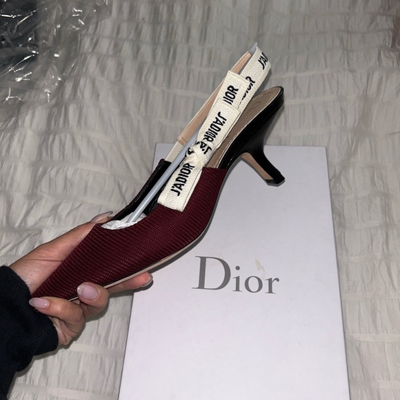 Selling all designer shoes; Dior, ysl, Yeezy, Nike, Gucci - Picture 8 of 16